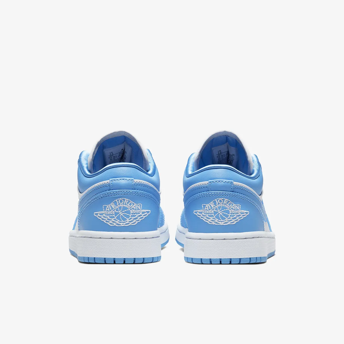 NIKE WMNS AIR JORDAN 1 LOW 
