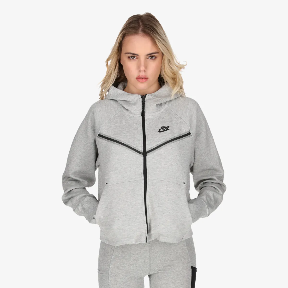 NIKE W NSW TCH FLC WR ESSNTL FZ HDY 