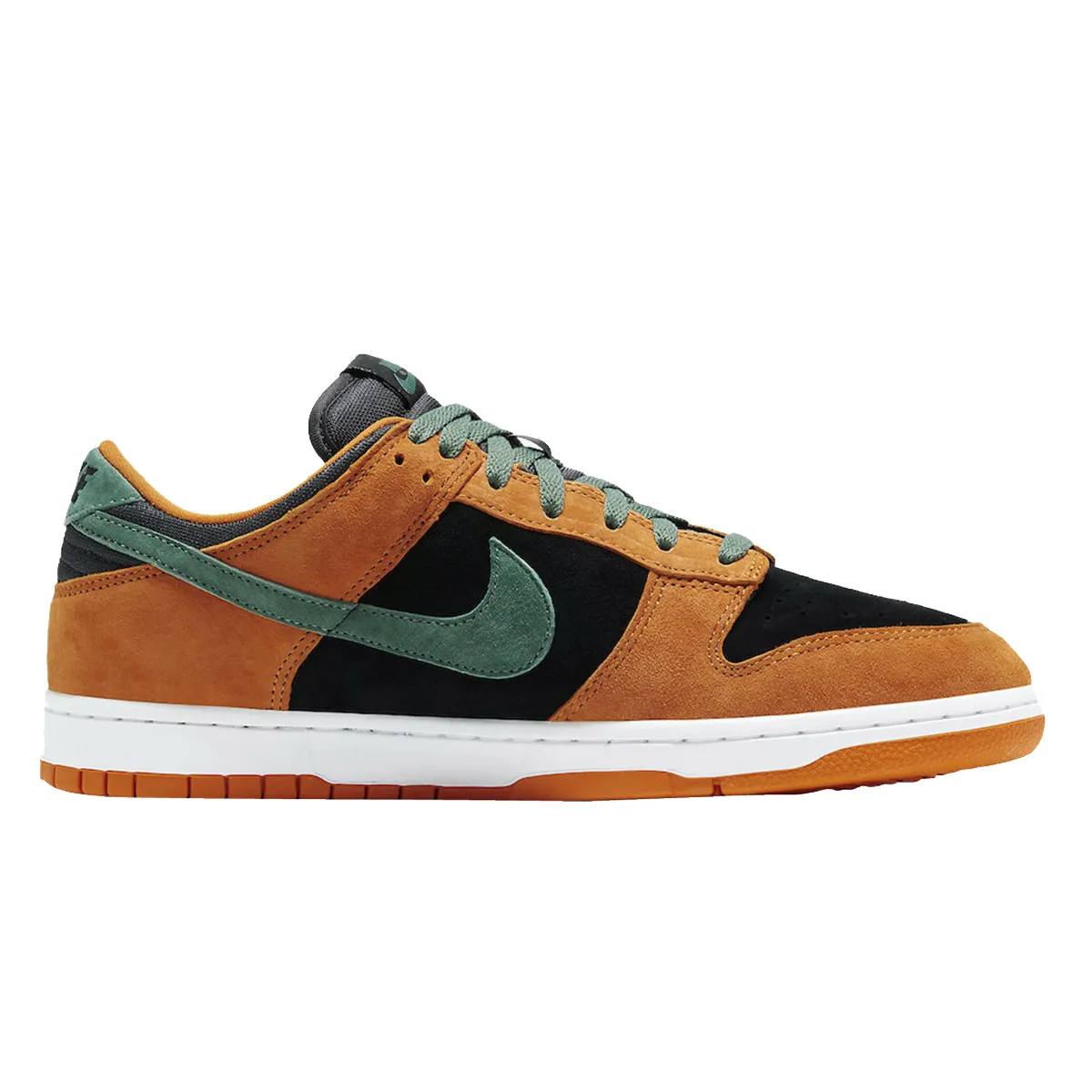 NIKE NIKE DUNK LOW SP 