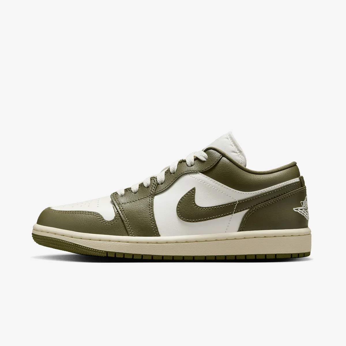 NIKE WMNS AIR JORDAN 1 LOW 