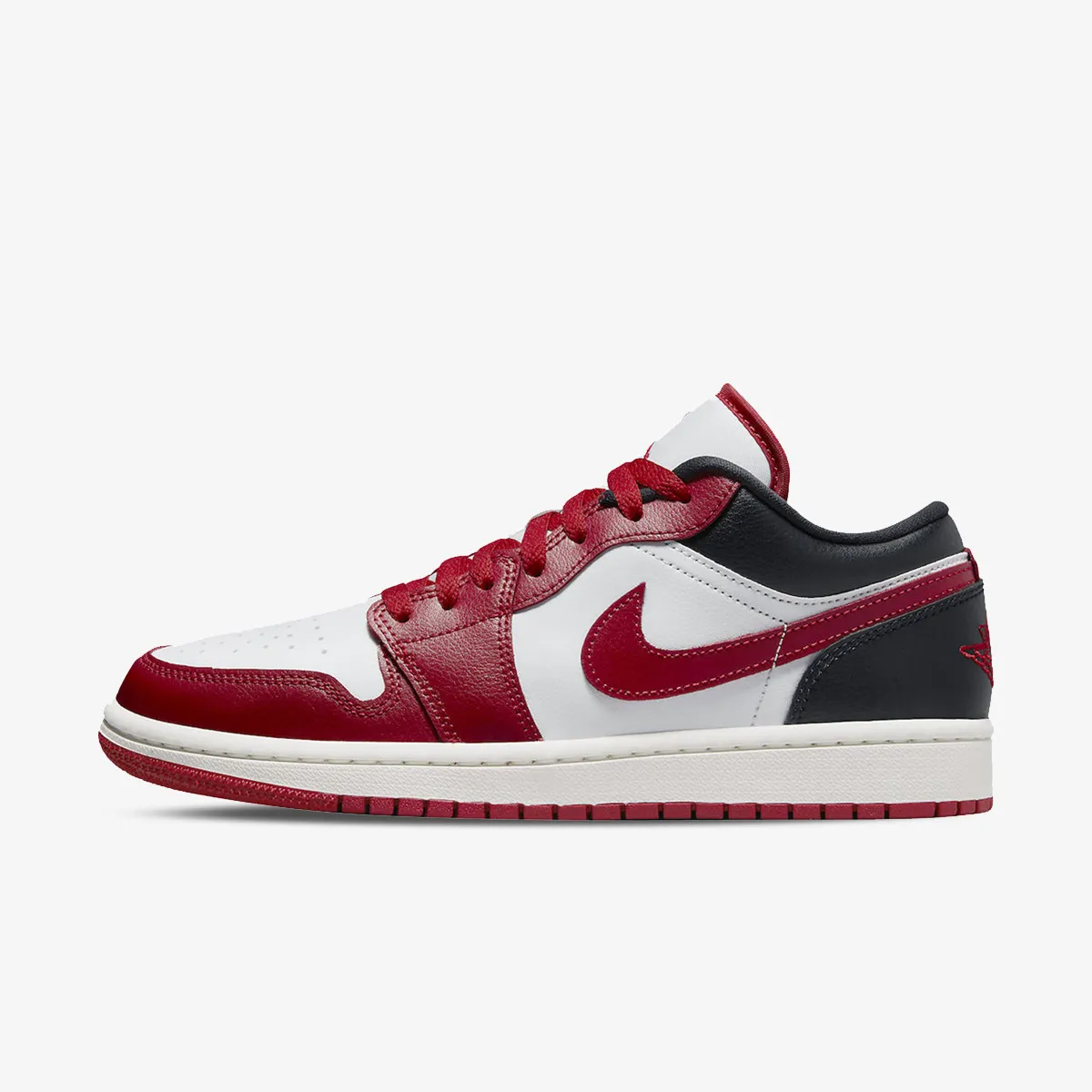 NIKE WMNS AIR JORDAN 1 LOW 