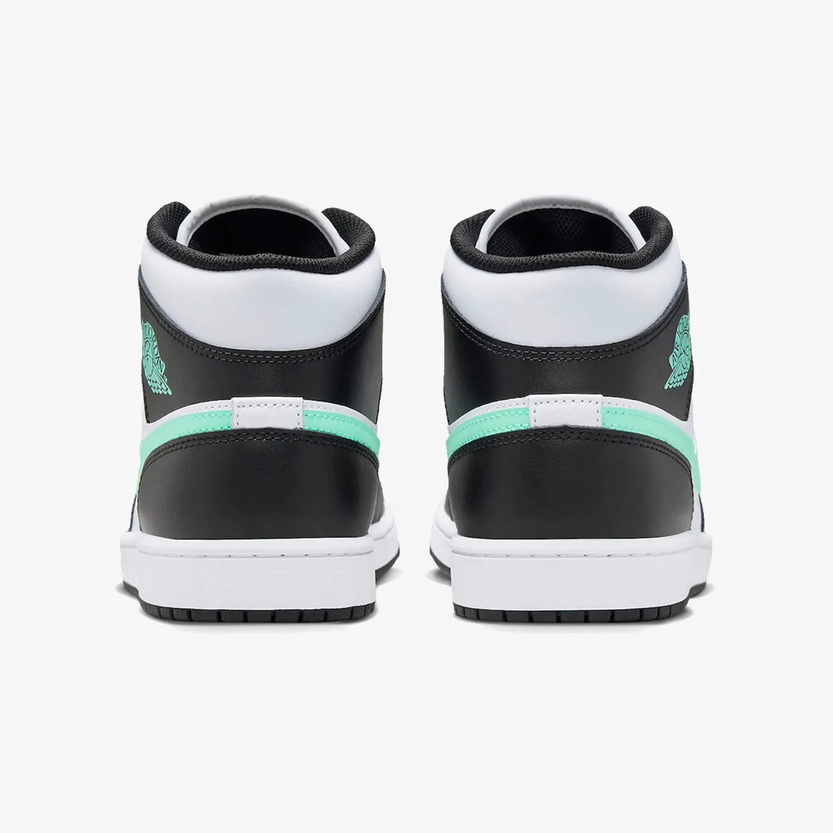 NIKE AIR JORDAN 1 MID 