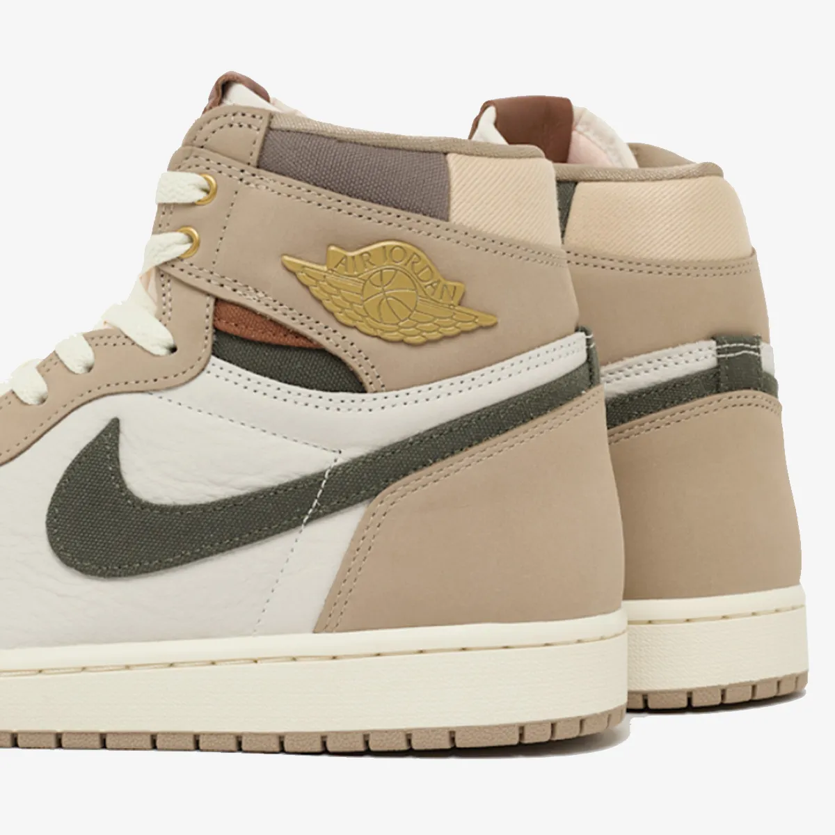NIKE W AIR JORDAN 1 RETRO HI OG 