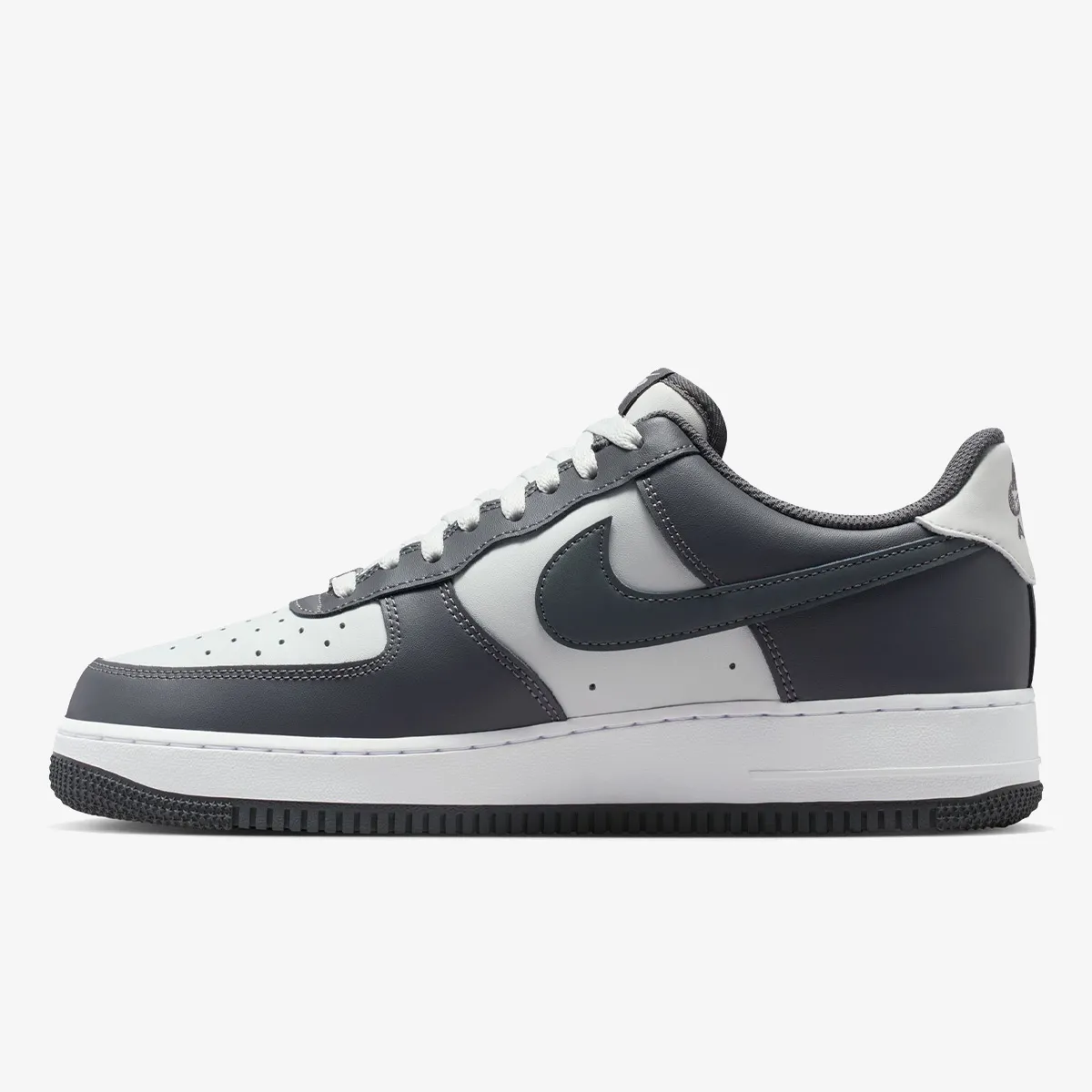 NIKE AIR FORCE 1 '07 ESS 