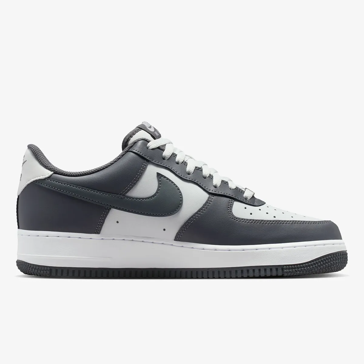 NIKE AIR FORCE 1 '07 ESS 