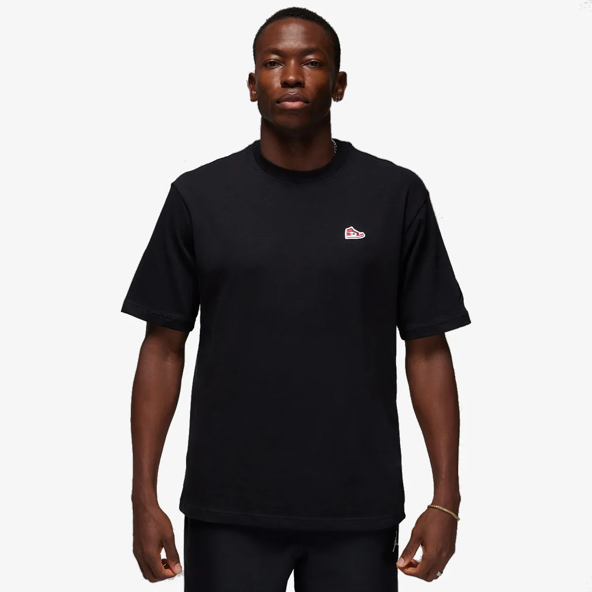 NIKE M J BRAND SNKR PTCH SS CREW 