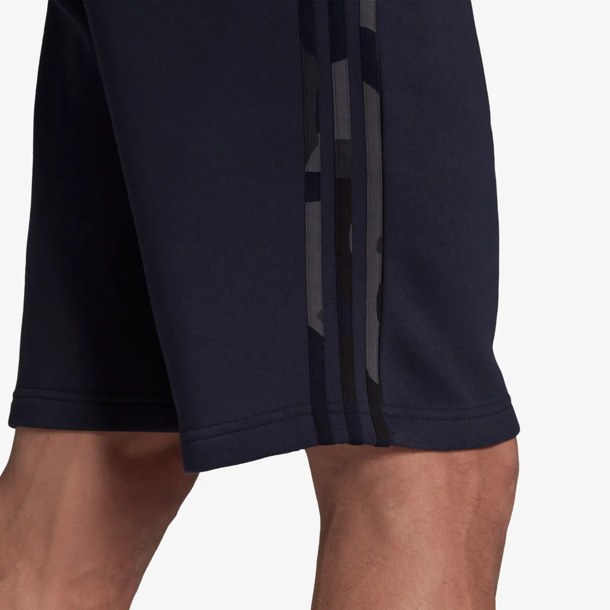 ADIDAS CAMO  SHORT 