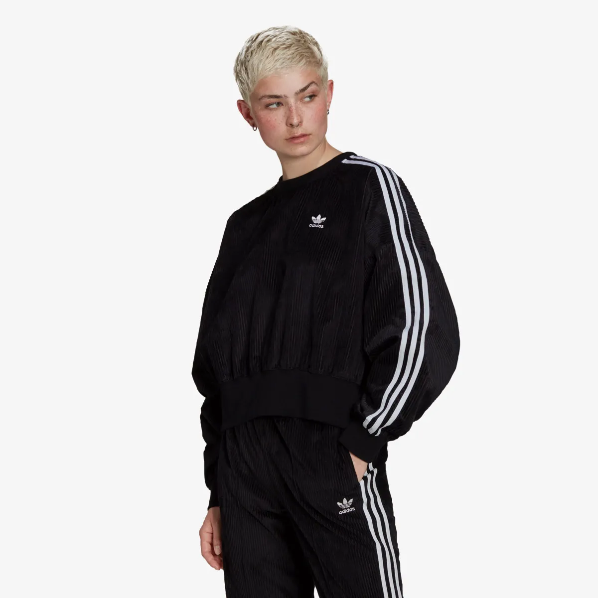 ADIDAS SWEATSHIRT 