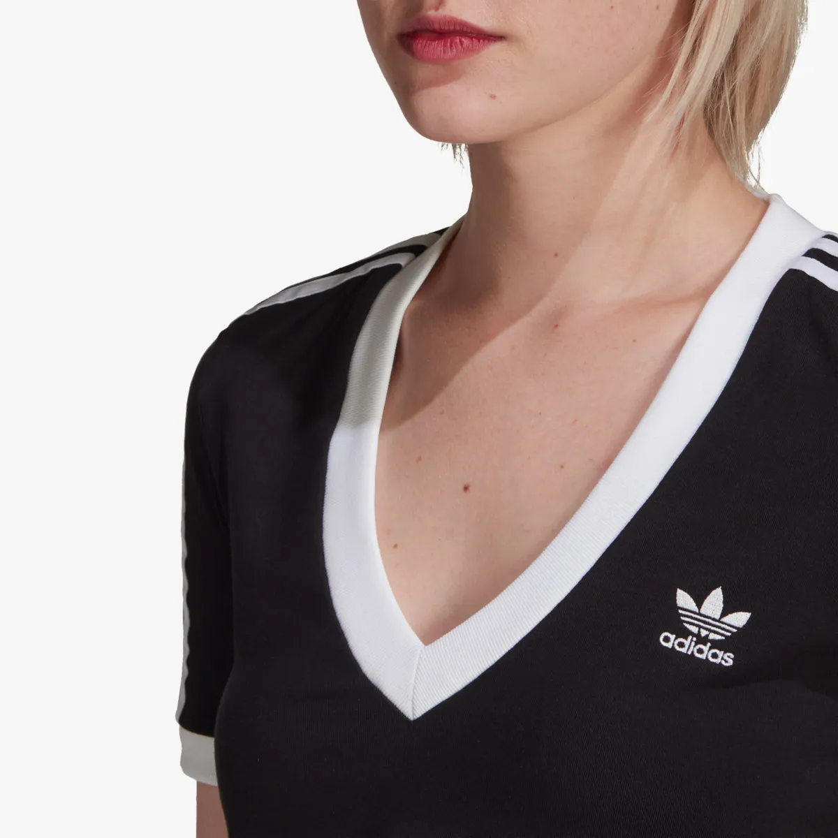 ADIDAS CROPPED TEE 