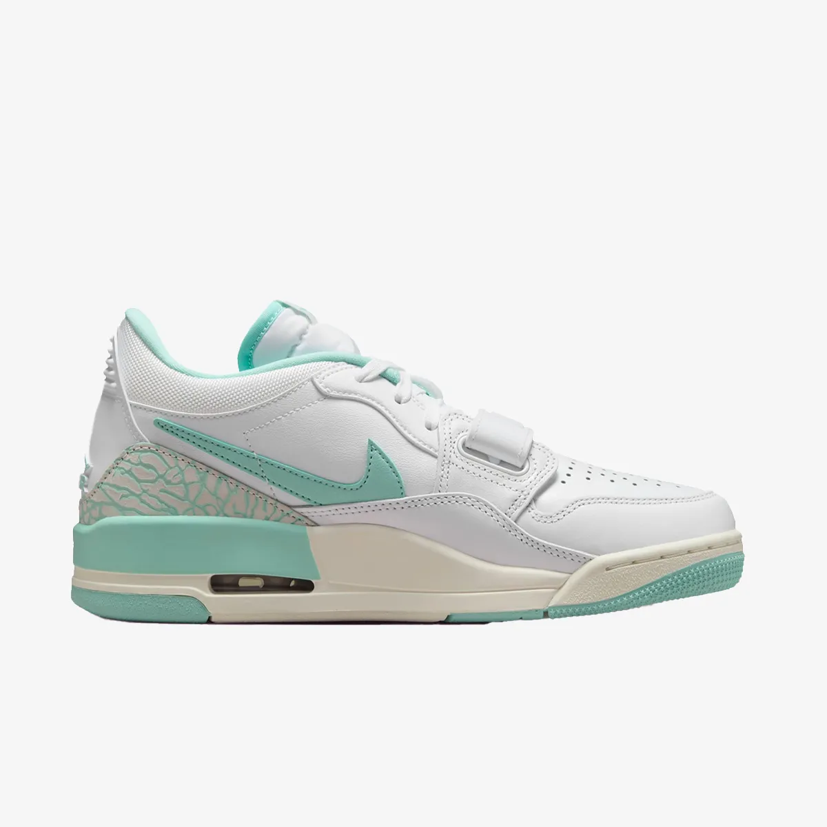 NIKE WMNS AIR JORDAN LEGACY 312 LOW 
