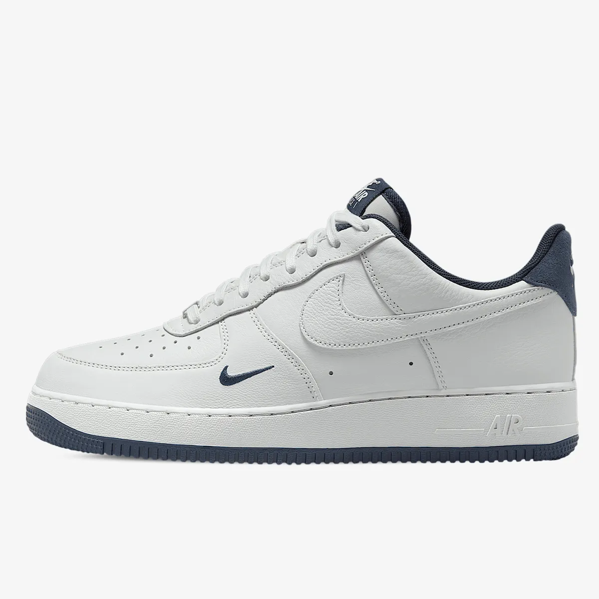 NIKE AIR FORCE 1 ’07 LV8 ESS+ 