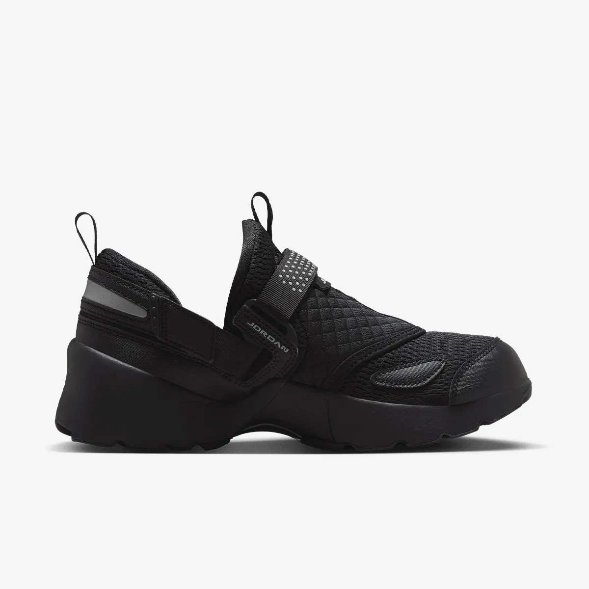NIKE WMNS JORDAN TRUNNER LX 