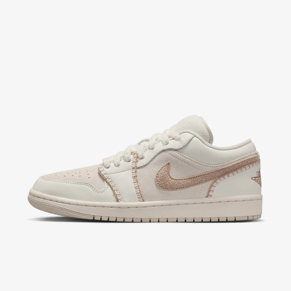 NIKE WMNS AIR JORDAN 1 LOW SE