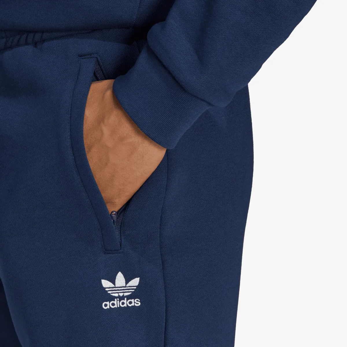 ADIDAS ESSENTIAL SHORT 