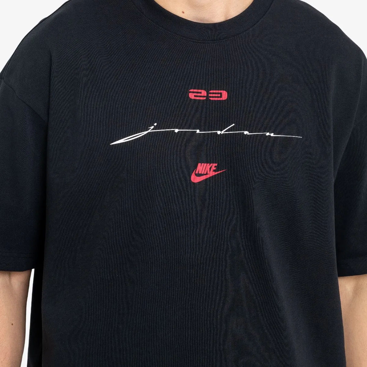 NIKE M J FLT SCRIPT BOXY SS CREW 