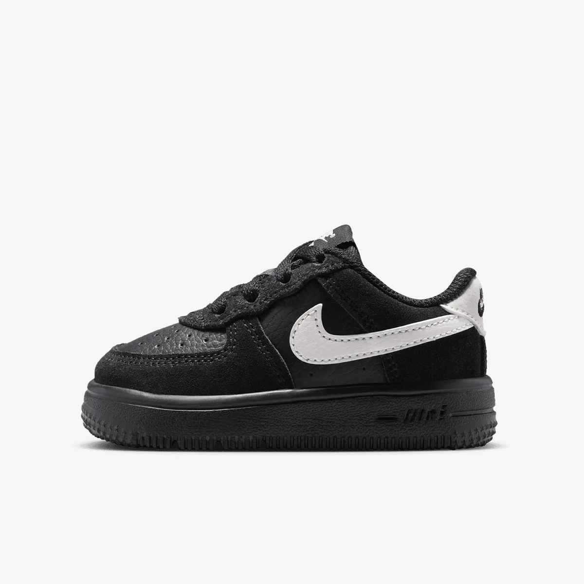 NIKE FORCE 1 LOW LV8 2 BT LACE 