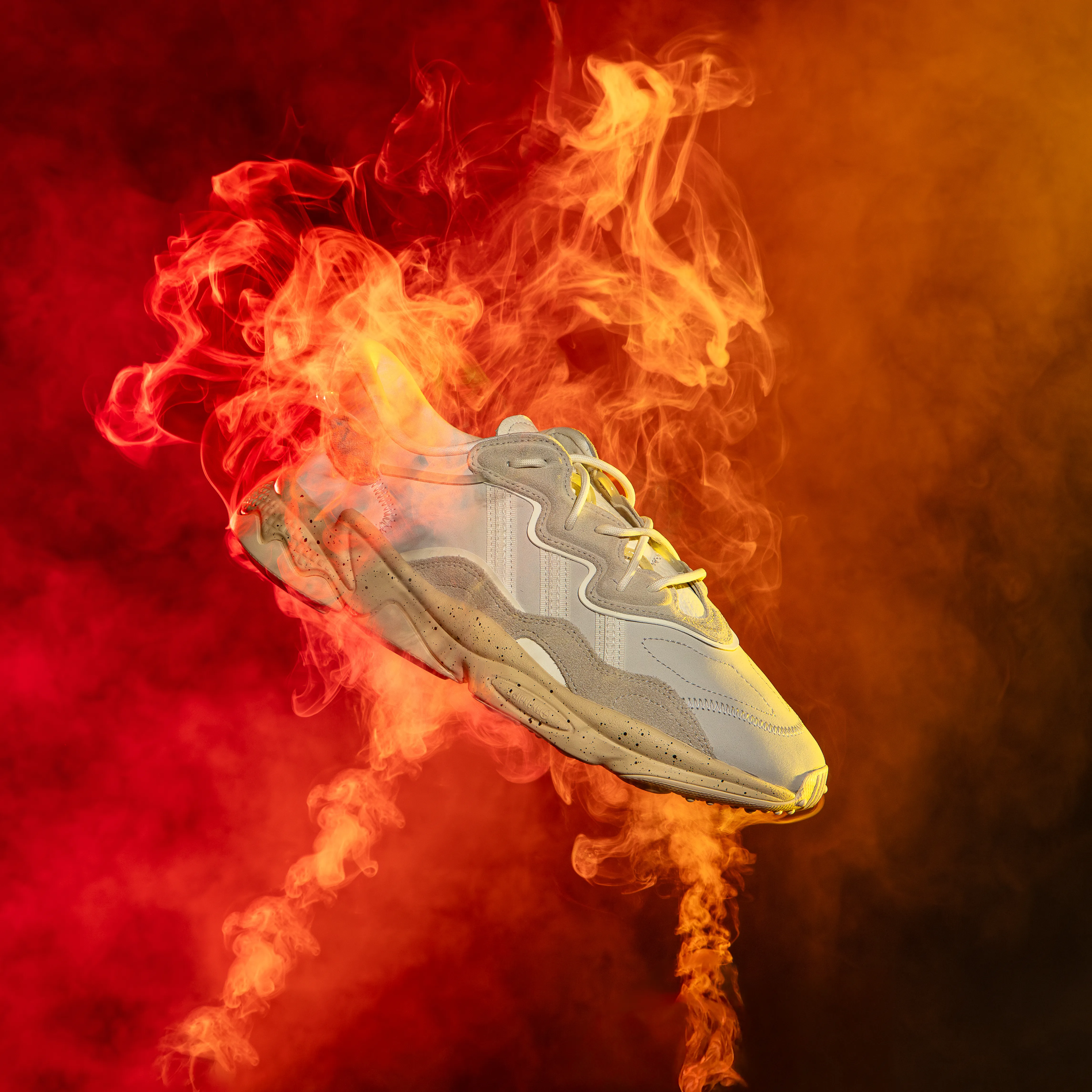 ADIDAS OZWEEGO 