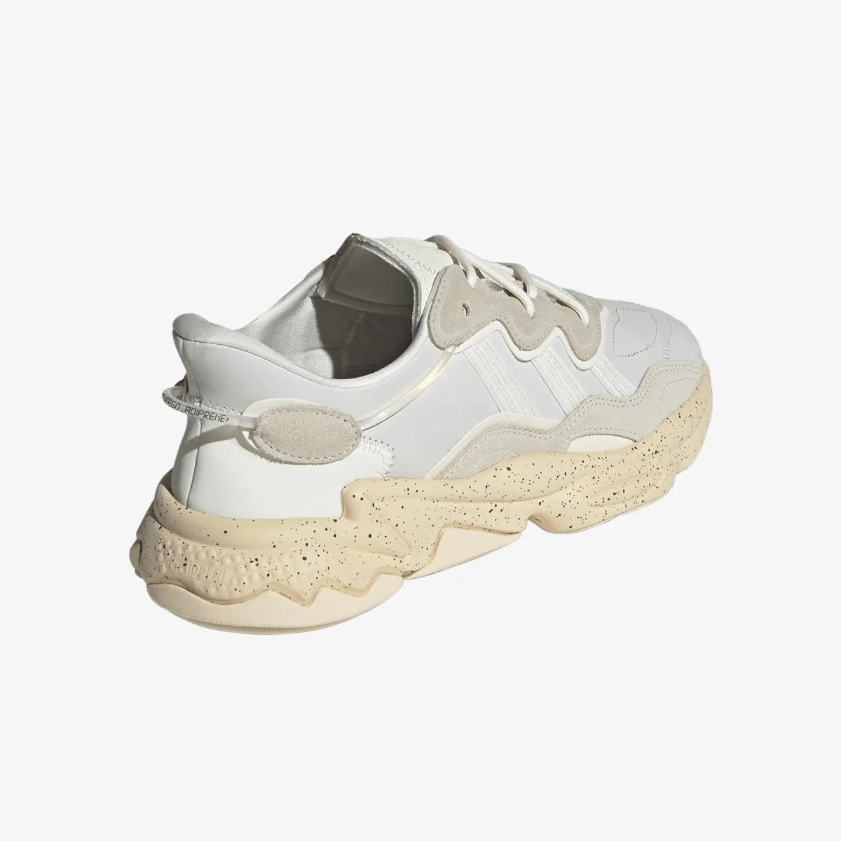 ADIDAS OZWEEGO 