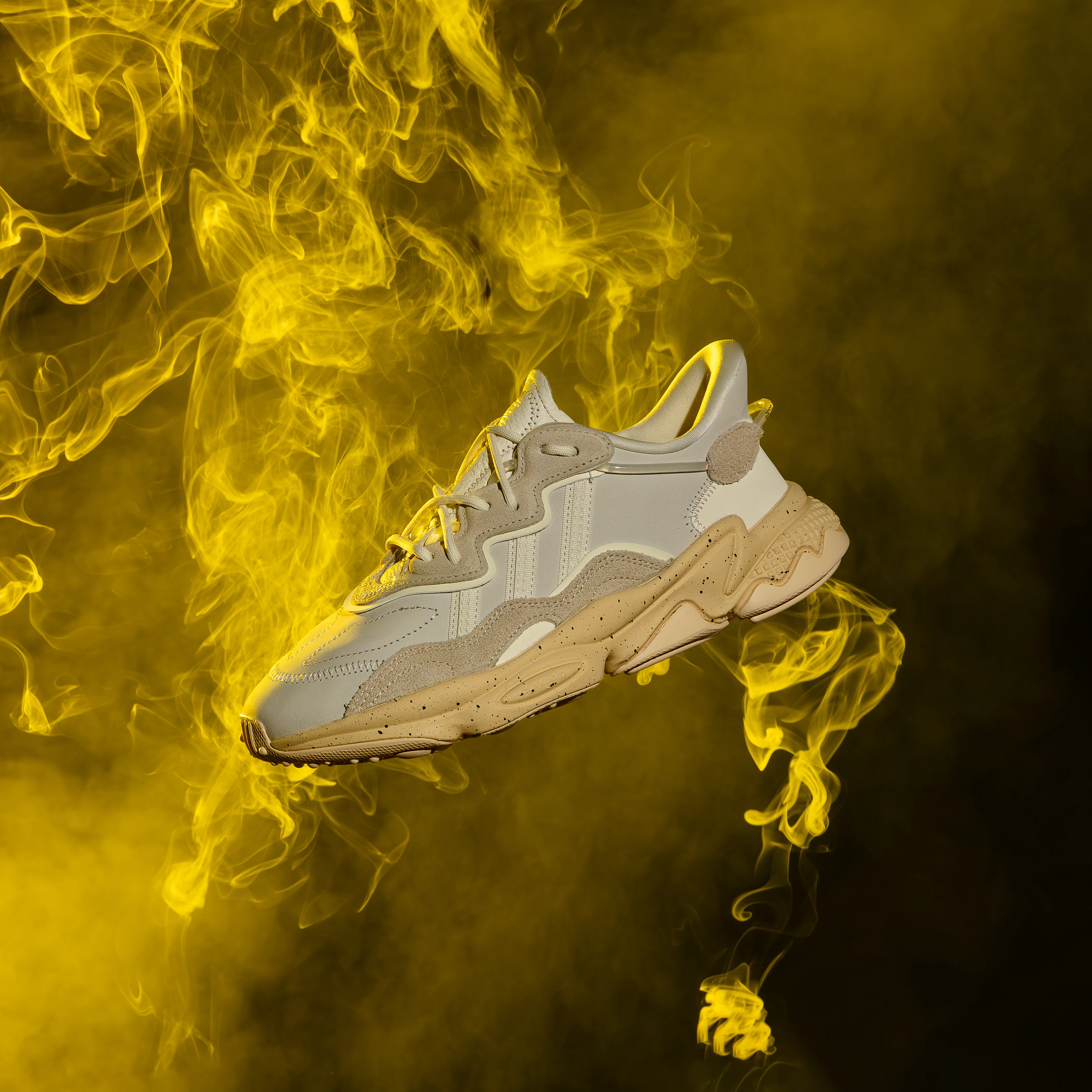 ADIDAS OZWEEGO 
