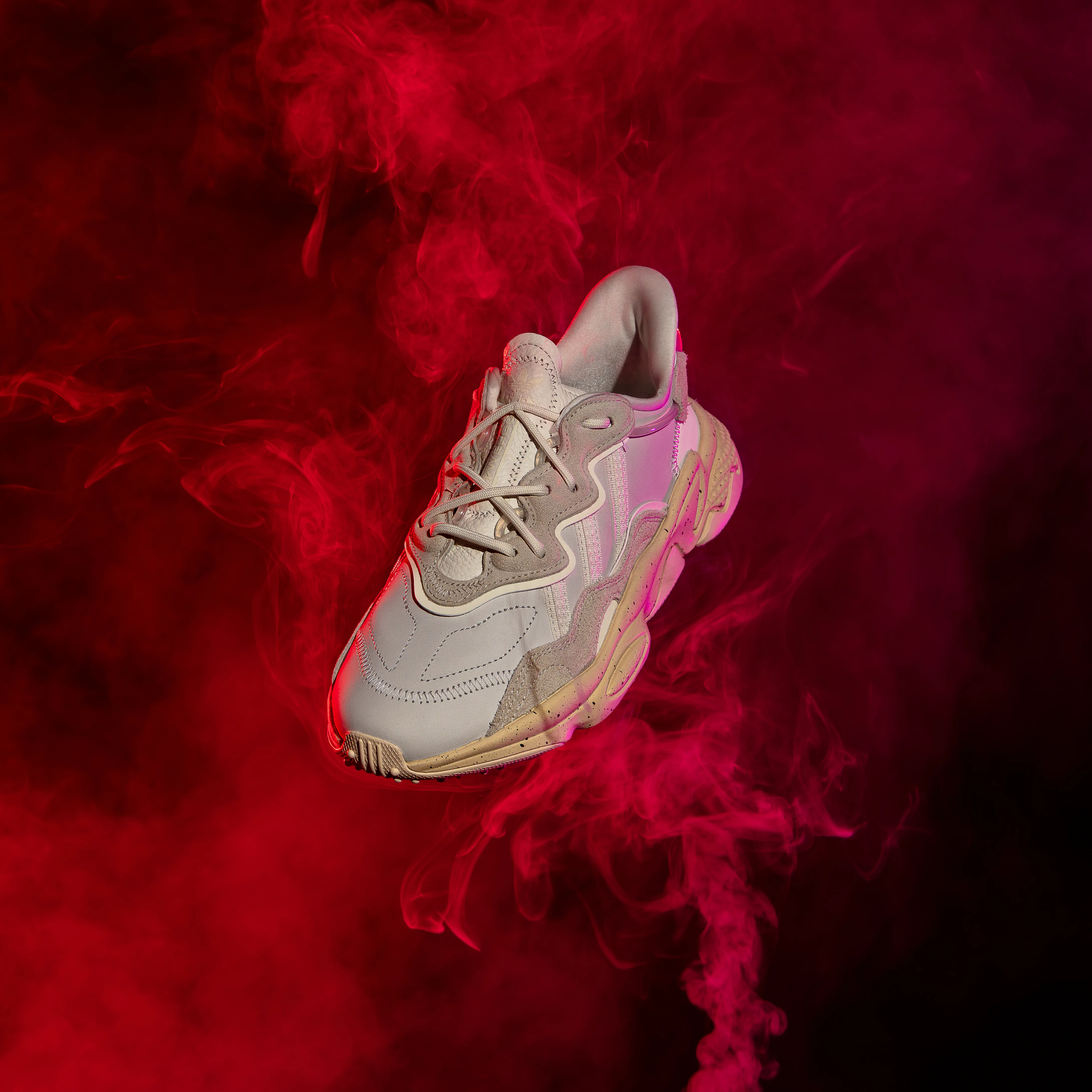 ADIDAS OZWEEGO 