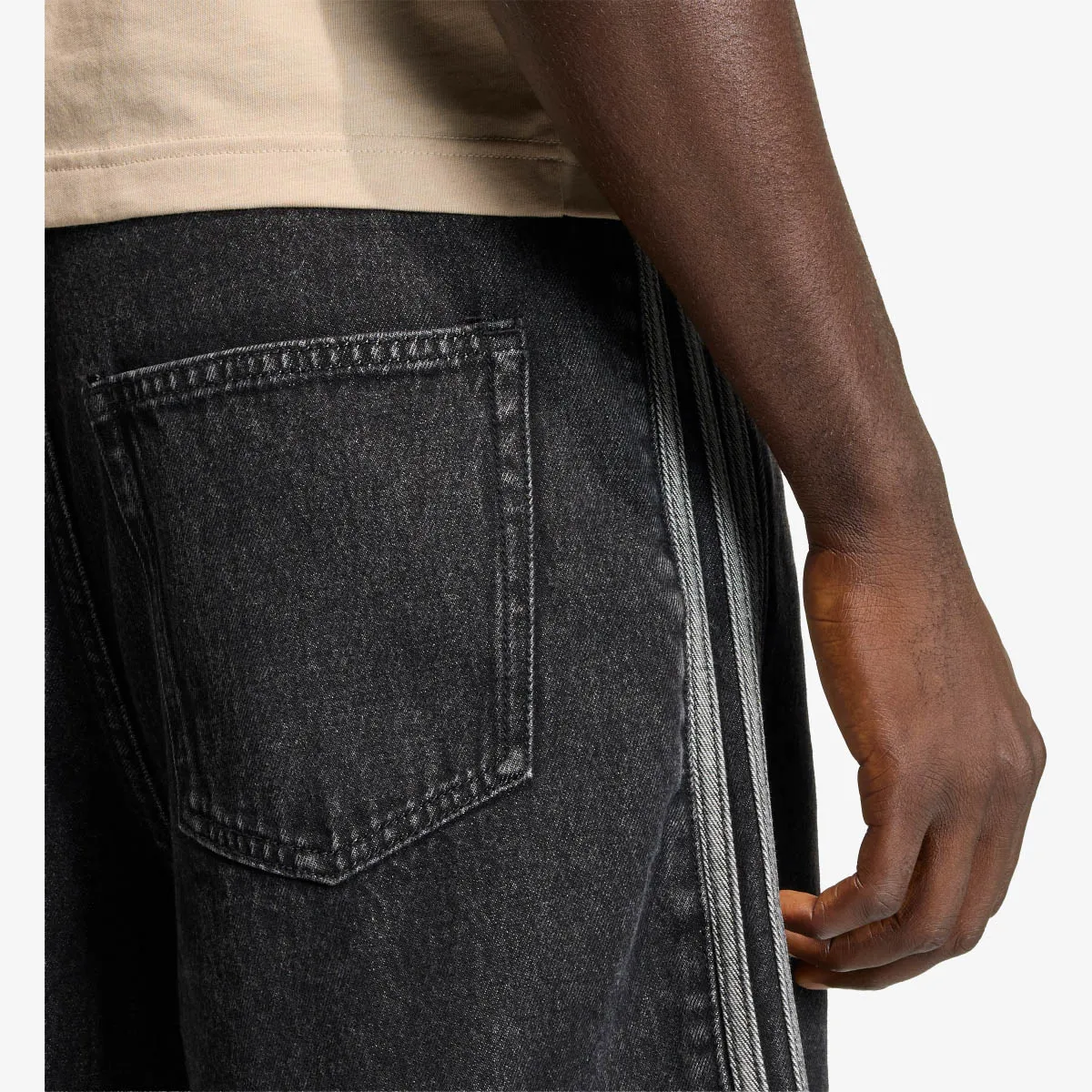 ADIDAS FIREBIRD SHORT 