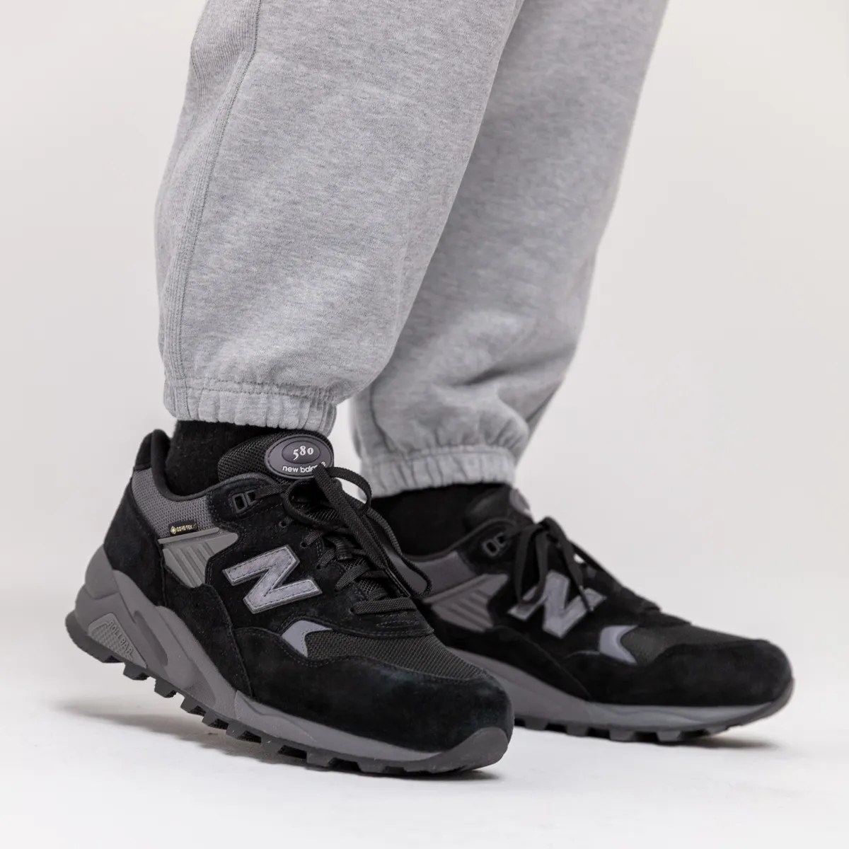 NEW BALANCE MT580 