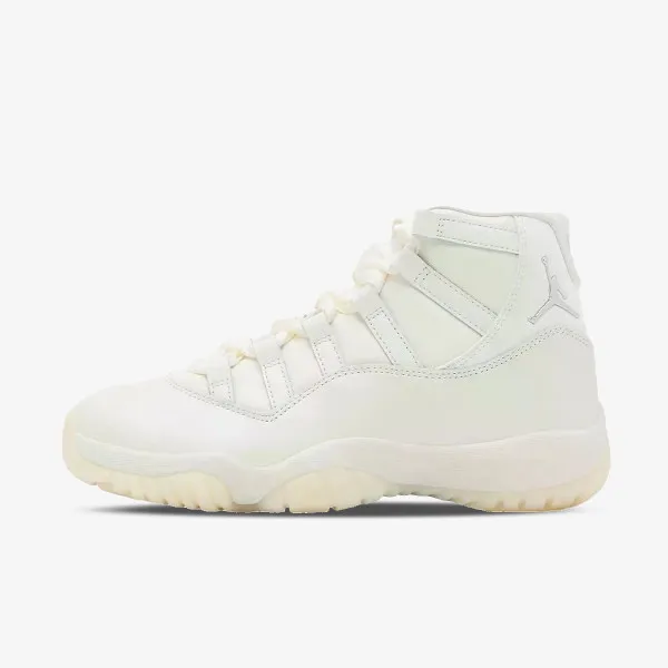 NIKE WMNS AIR JORDAN 11 RETRO