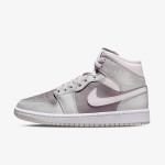 NIKE WMNS AIR JORDAN 1 MID 