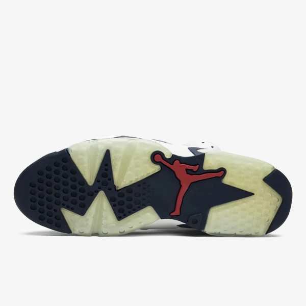 NIKE AIR JORDAN 6 RETRO 
