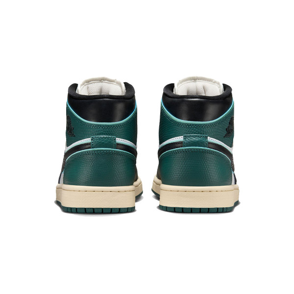 NIKE WMNS AIR JORDAN 1 MID SE 