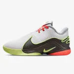 NIKE LEBRON XXII 