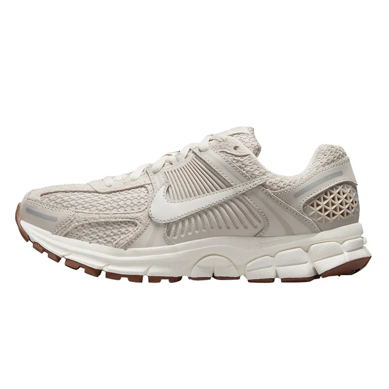 NIKE W NIKE VOMERO 5 NA 