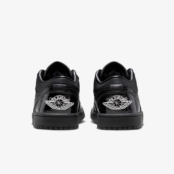 NIKE W AIR JORDAN 1 LOW SE GJ 