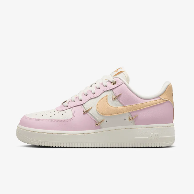 NIKE WMNS AIR FORCE 1 '07 LX 