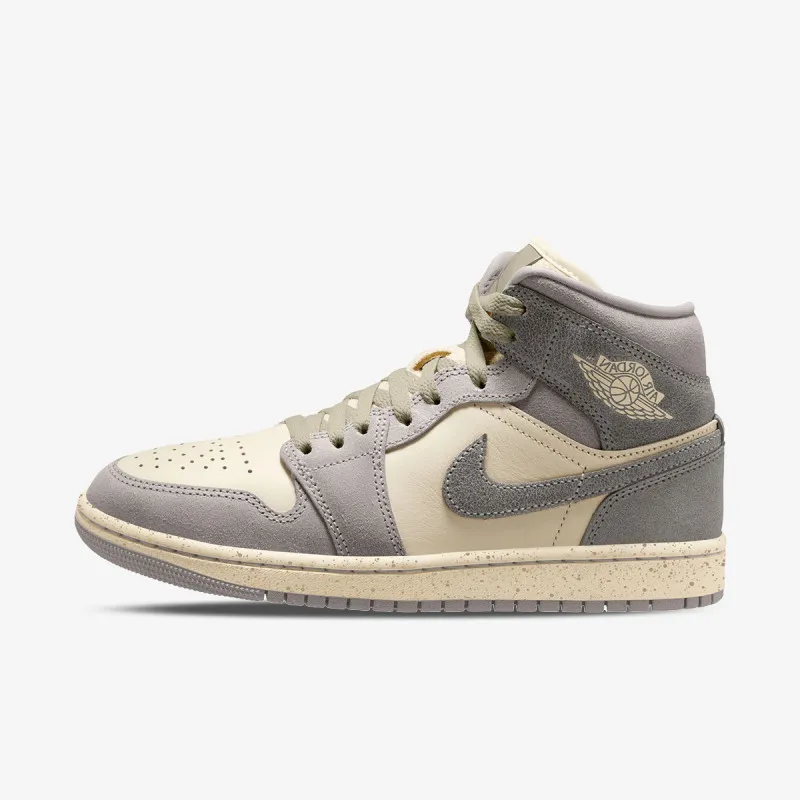 NIKE WMNS AIR JORDAN 1 MID SE V2 
