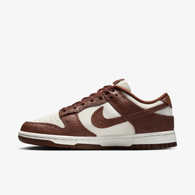 NIKE WMNS NIKE DUNK LOW SE