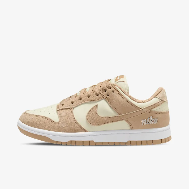 NIKE WMNS NIKE DUNK LOW SE