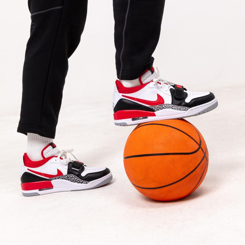 NIKE AIR JORDAN LEGACY 312 LOW 