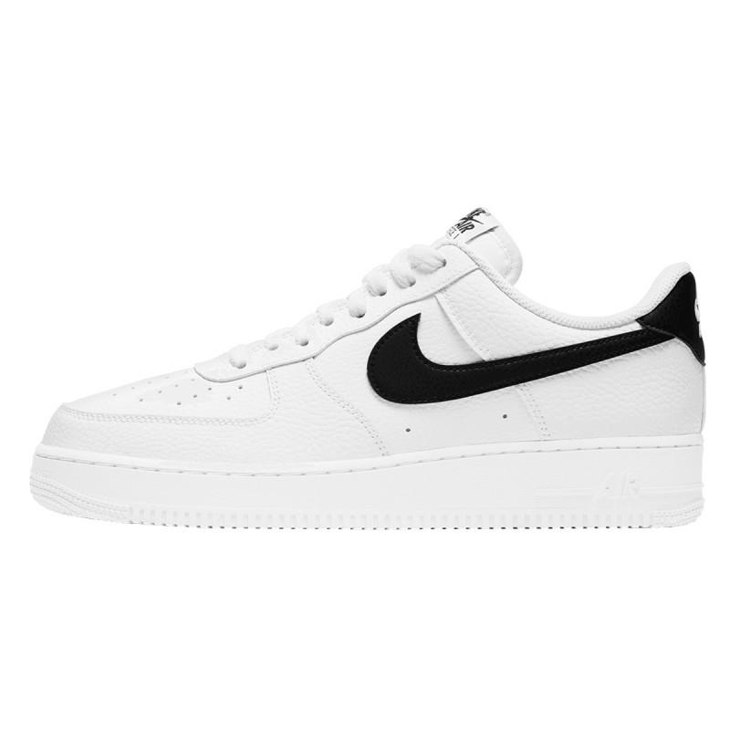 NIKE AIR FORCE 1 '07 