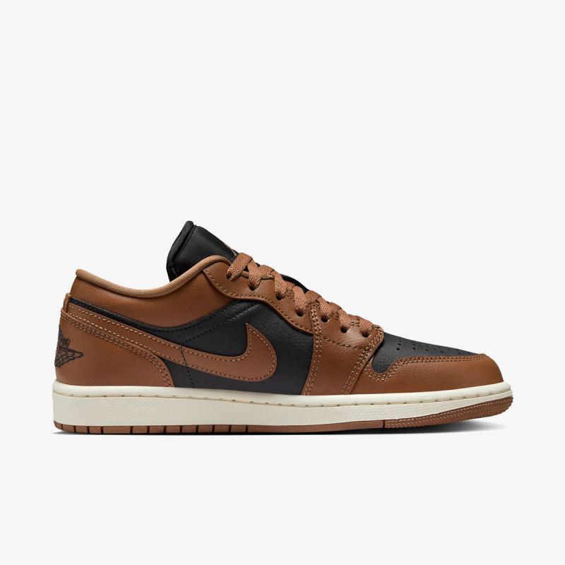 NIKE WMNS AIR JORDAN 1 LOW 
