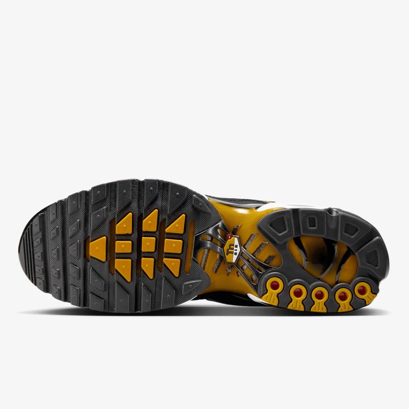 NIKE AIR MAX PLUS 