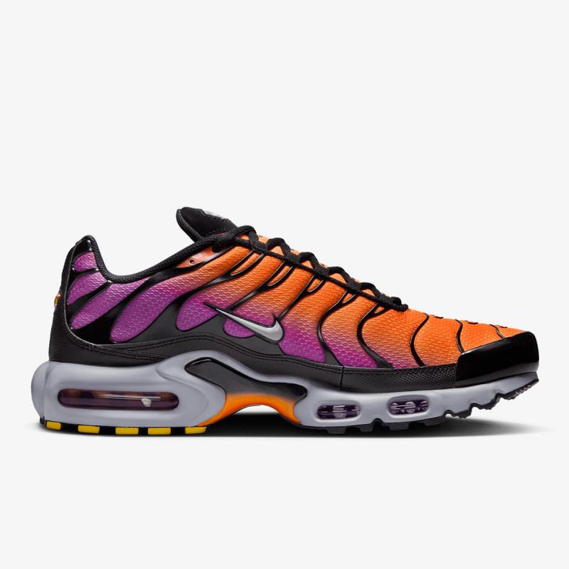 NIKE AIR MAX PLUS 