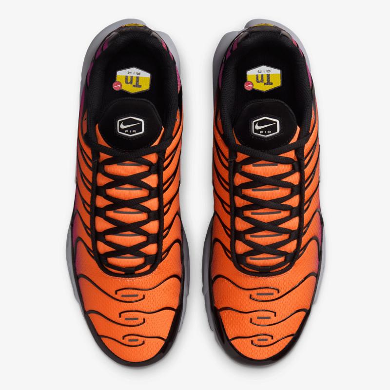 NIKE AIR MAX PLUS 