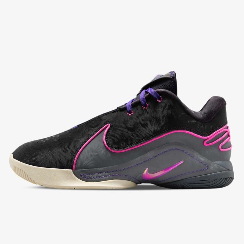 NIKE LEBRON XXII 