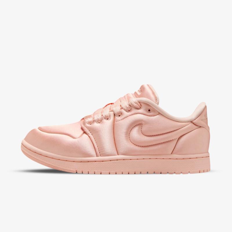 NIKE WMNS AIR JORDAN 1 MM LOW V2 