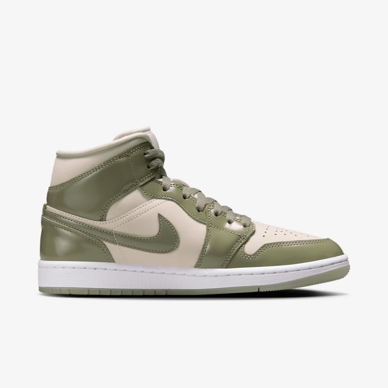 NIKE WMNS AIR JORDAN 1 MID SE 
