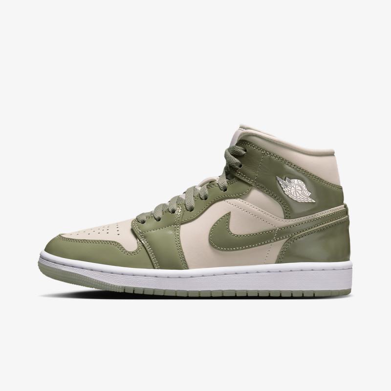 NIKE WMNS AIR JORDAN 1 MID SE 